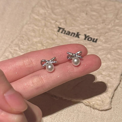 Romantic Pearl Earring for Special Moments