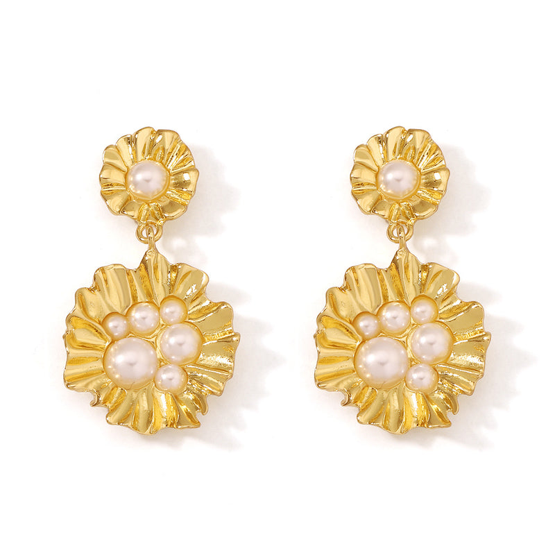 Romantic Pearl Earring for Special Moments