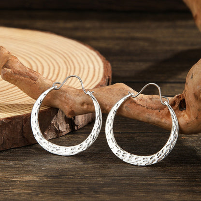 Classic Earring with Timeless Appeal