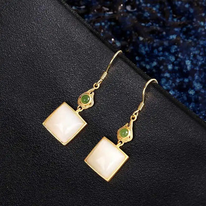 Romantic Gold Earring for Special Moments
