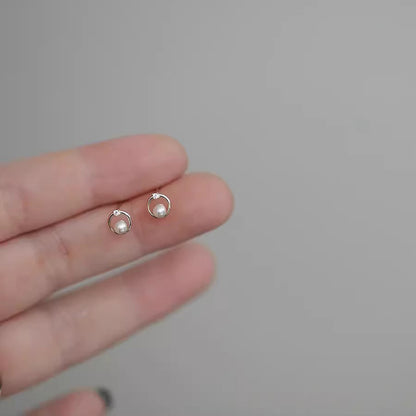Stunning Pearl Earring for Daily Wear
