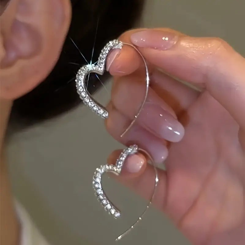 Charming Earring for Any Occasion