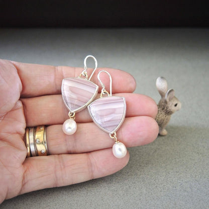 Beautiful Pearl Earring with Unique Style