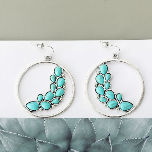 Charming Earring for Any Occasion