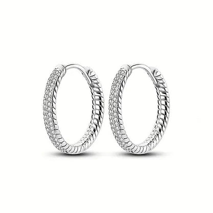 Charming Earring for Any Occasion
