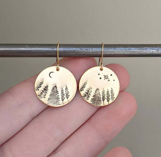 Beautiful Gold Earring with Unique Style