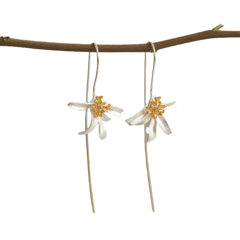 Classic Earring with Timeless Appeal