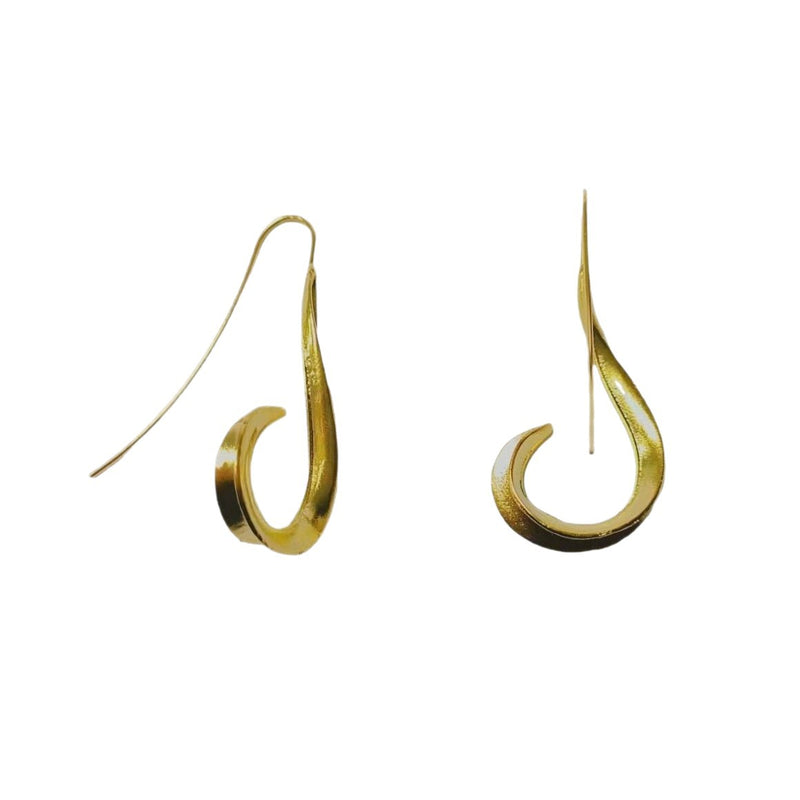 Beautiful Gold Earring with Unique Style
