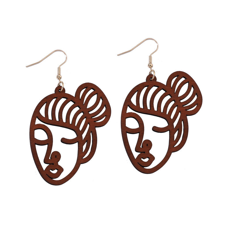 Charming Earring for Any Occasion