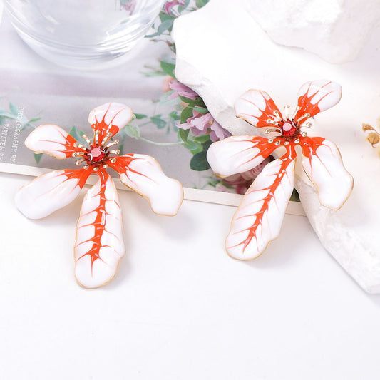 Charming Earring for Any Occasion
