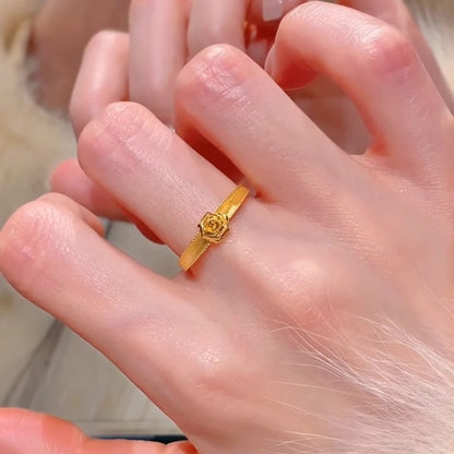 Charming Gold Ring for Any Occasion