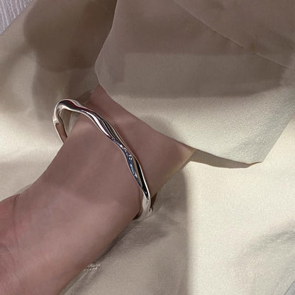 Romantic Bracelet for Special Moments
