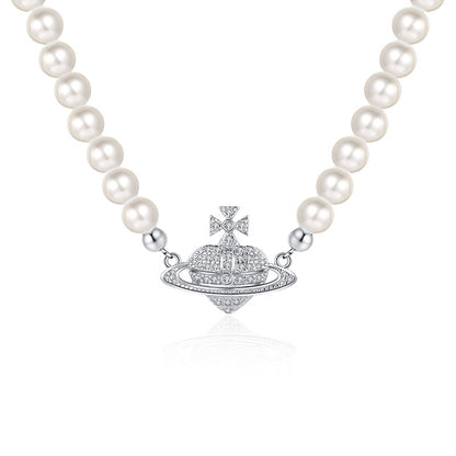 Classic Pearl Necklace with Timeless Appeal
