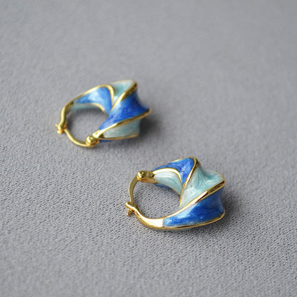 Charming Piece for Any Occasion