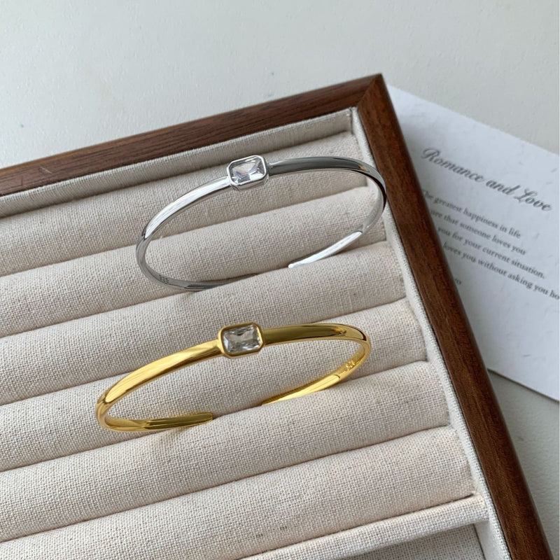 Classic Bracelet with Timeless Appeal