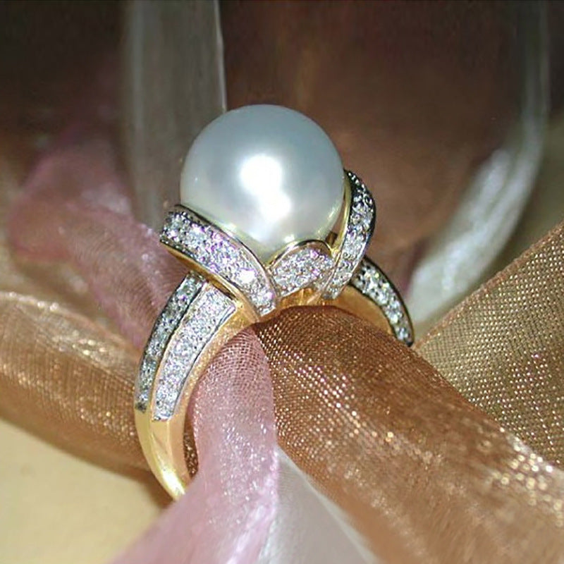 Charming Gold Ring for Any Occasion