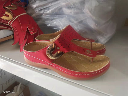 Chic Orthopedic Sandals with Unique Design