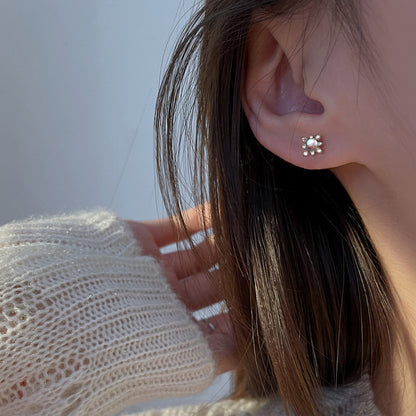 Charming Earring for Any Occasion