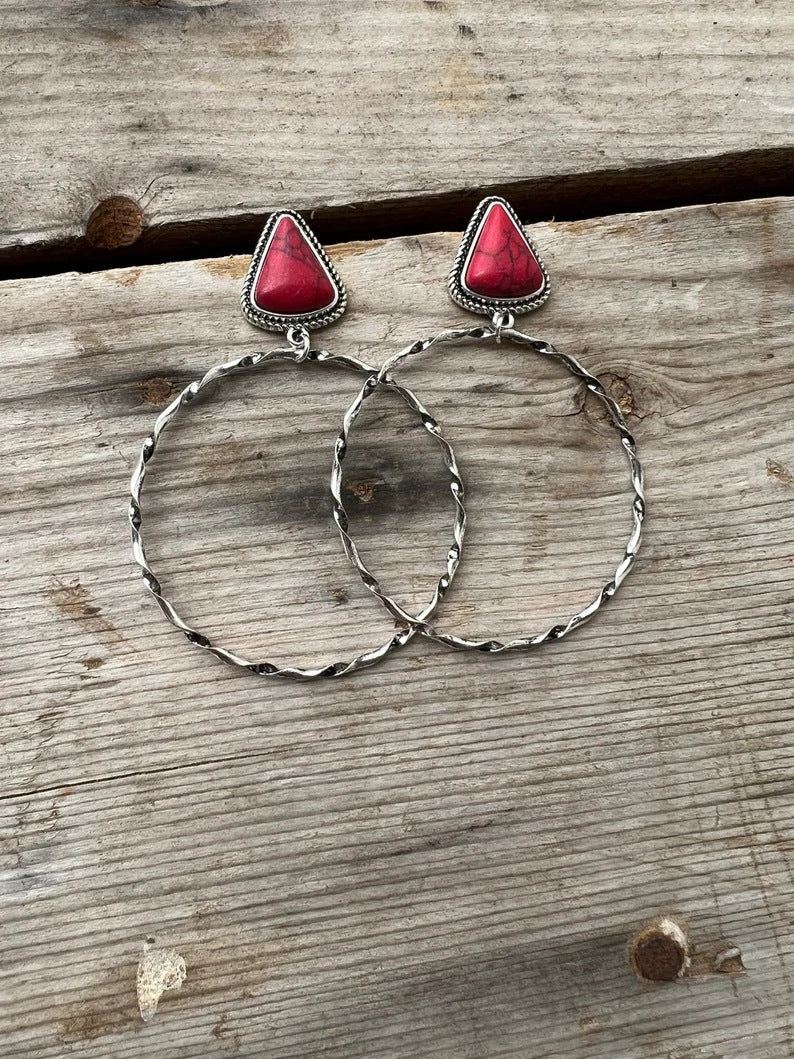 Elegant Silver Earring for Every Occasion