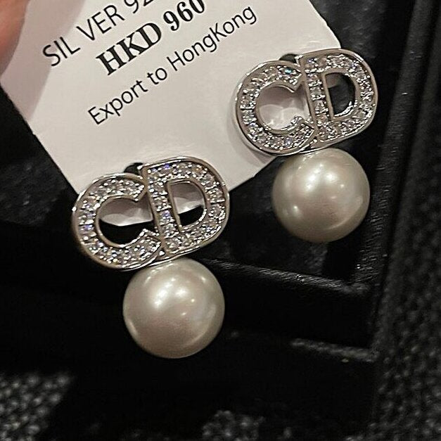 Delicate Artisan Pearl Earring