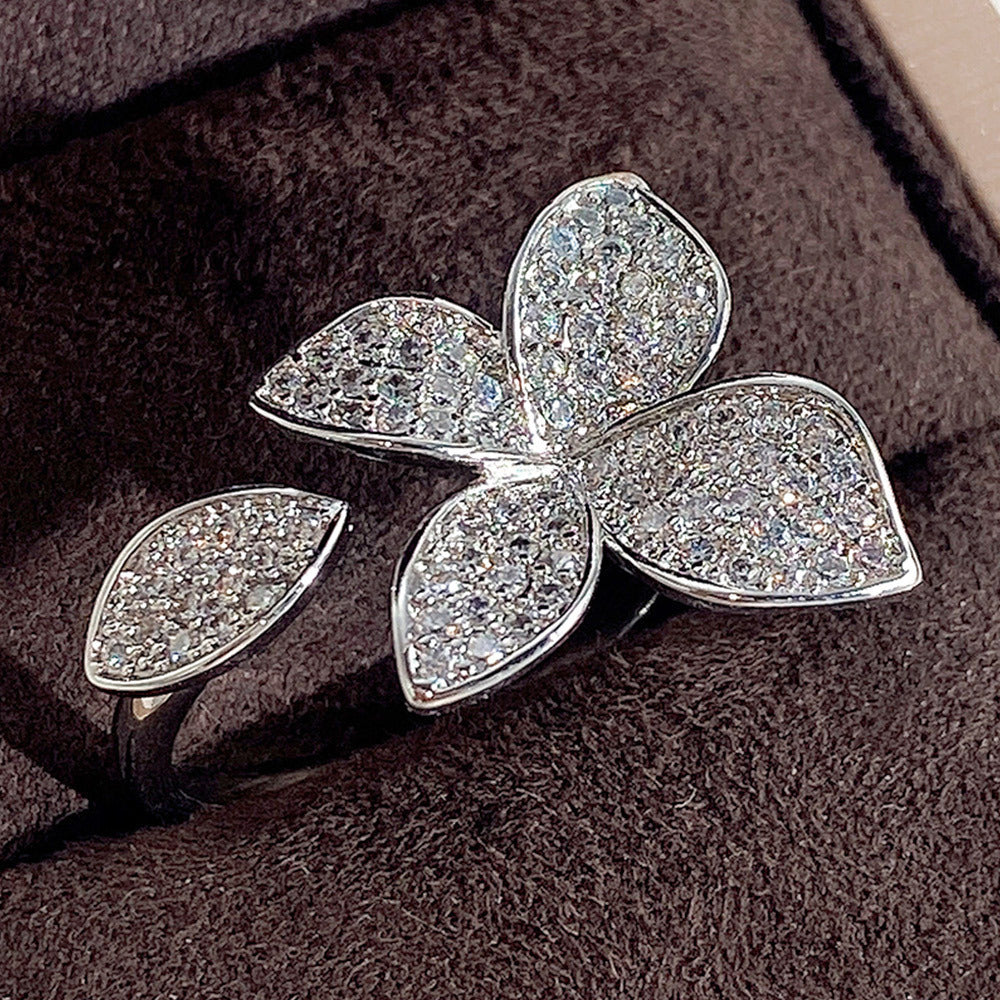 Beautiful Bracelet with Unique Style