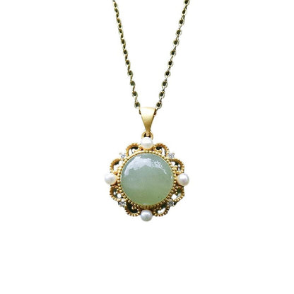 Stunning Gold Necklace for Daily Wear