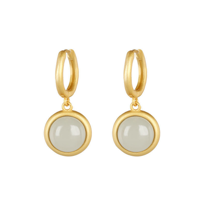 Charming Silver Earring for Any Occasion