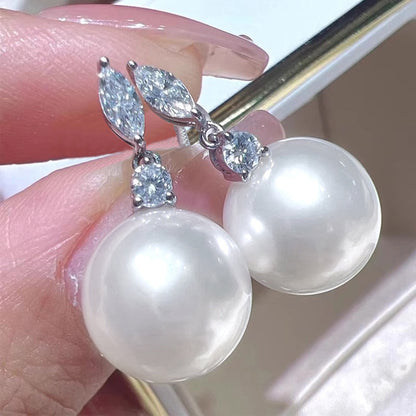 Elegant Pearl Piece for Every Occasion