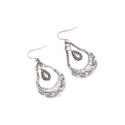Classic Earring with Timeless Appeal