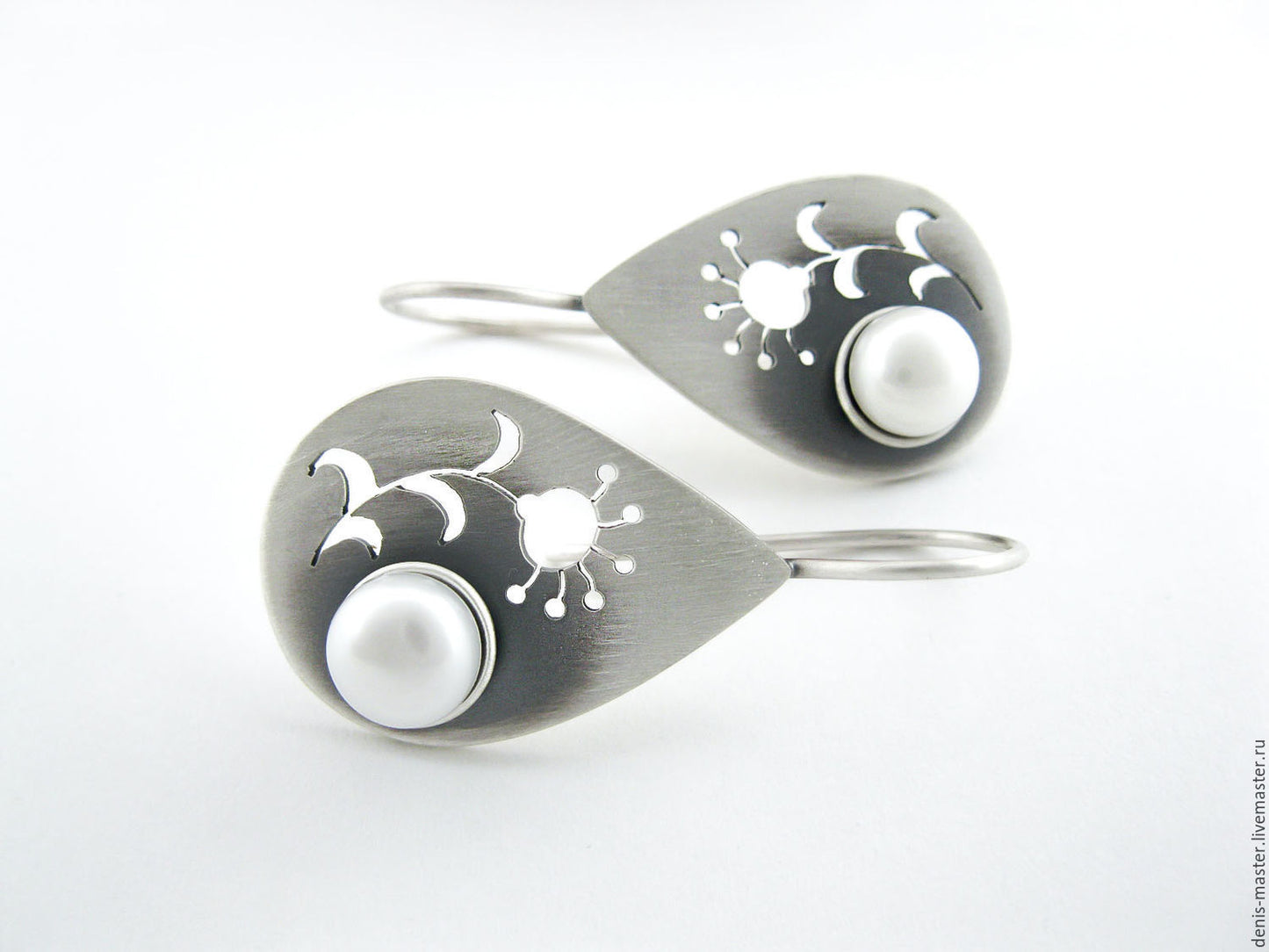 Romantic Earring for Special Moments