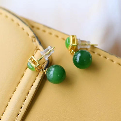 Charming Silver Earring for Any Occasion