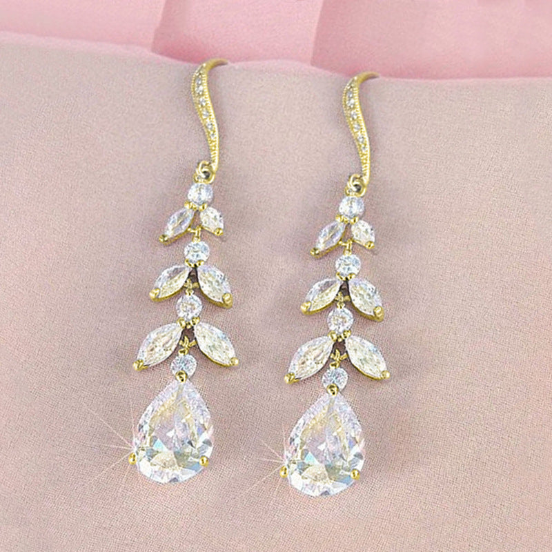 Romantic Earring for Special Moments