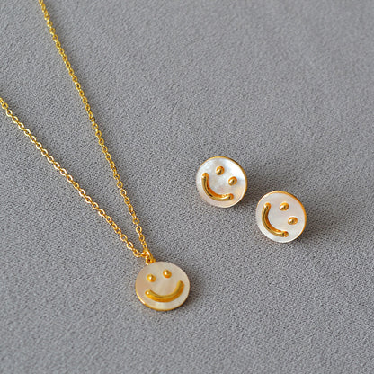 Romantic Gold Necklace for Special Moments