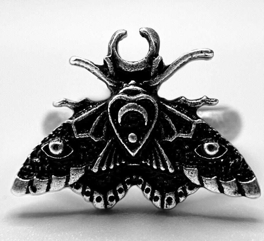 Stunning Ring for Daily Wear