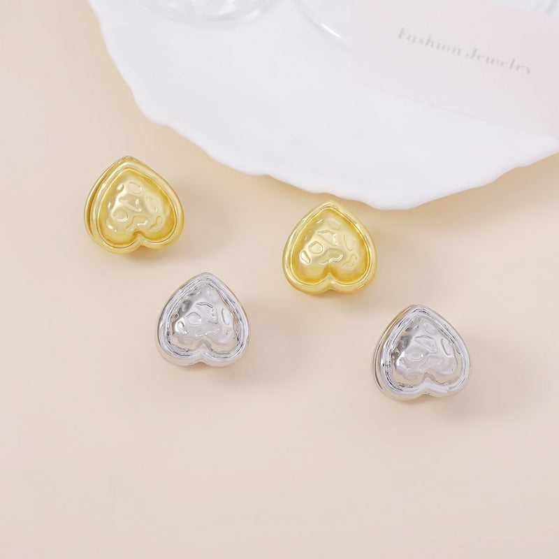 Charming Piece for Any Occasion