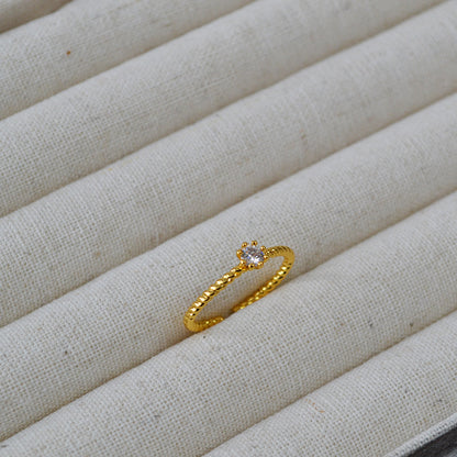 Stunning Gold Ring for Daily Wear