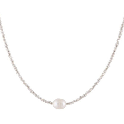 Classic Pearl Necklace with Timeless Appeal