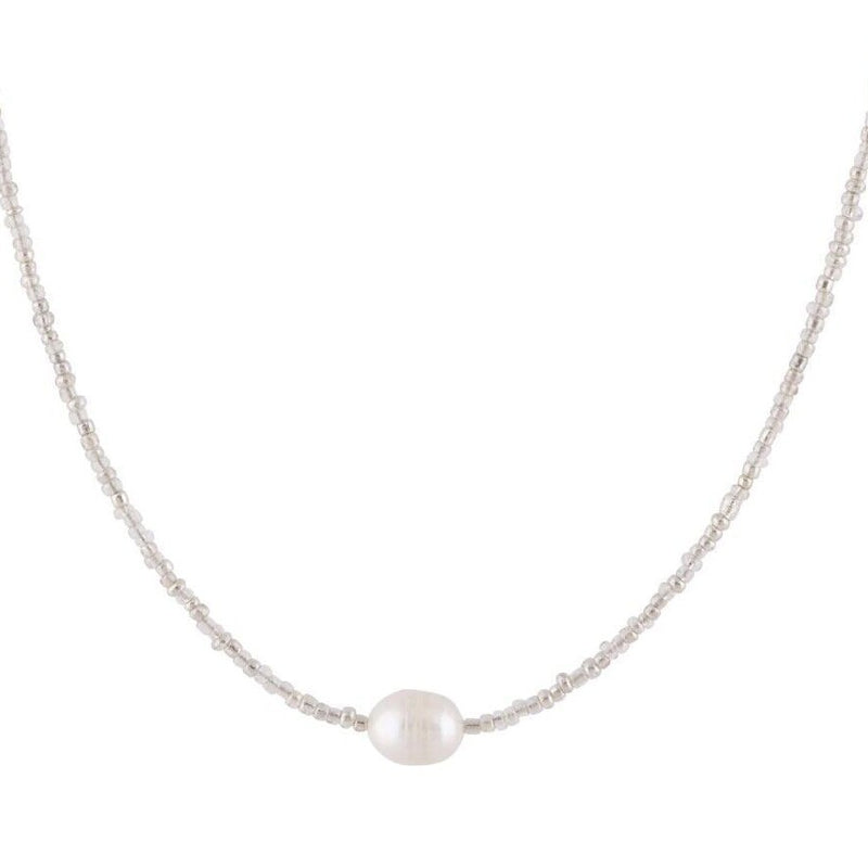 Classic Pearl Necklace with Timeless Appeal