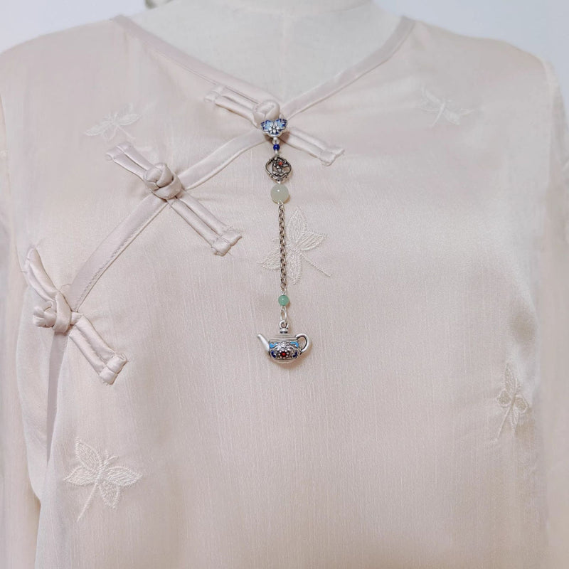 Beautiful Silver Pendant with Unique Style