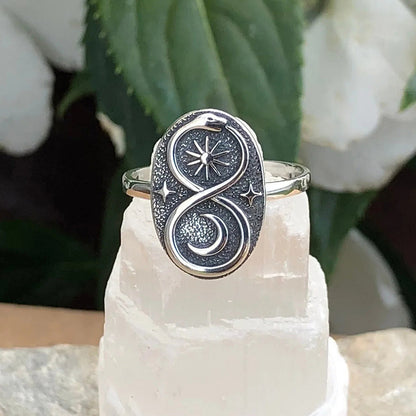 Charming Piece for Any Occasion