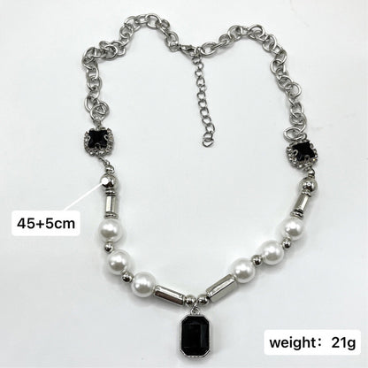 Stunning Pearl Necklace for Daily Wear
