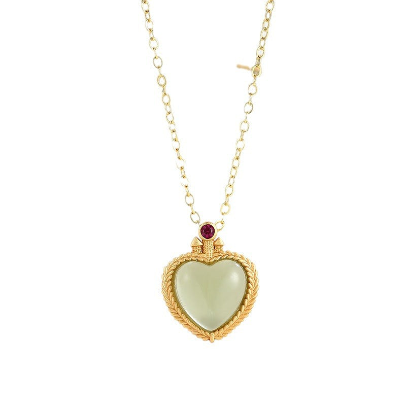 Beautiful Gold Necklace with Unique Style