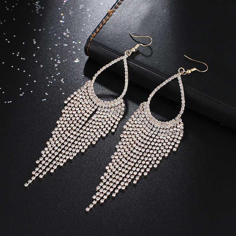 Charming Earring for Any Occasion