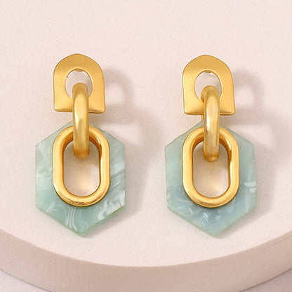 Classic Earring with Timeless Appeal