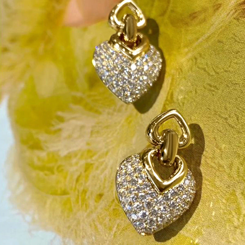 Charming Piece for Any Occasion