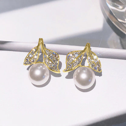 Stunning Pearl Earring for Daily Wear