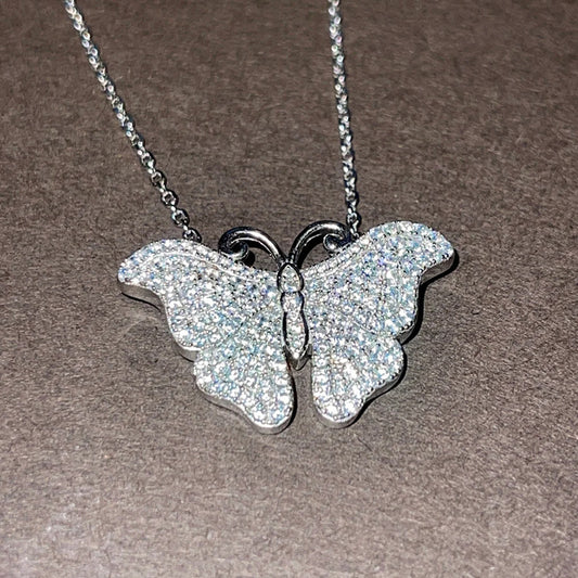 Charming Piece for Any Occasion