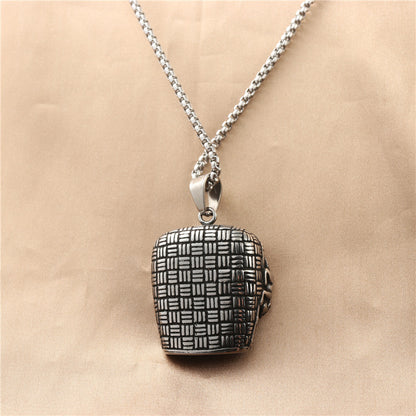 Charming Pendant for Any Occasion