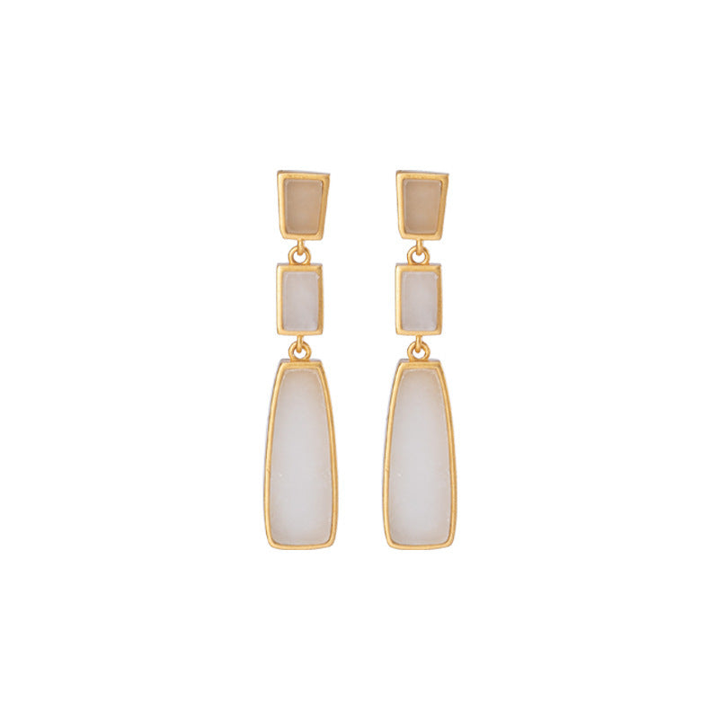 Beautiful Gold Earring with Unique Style