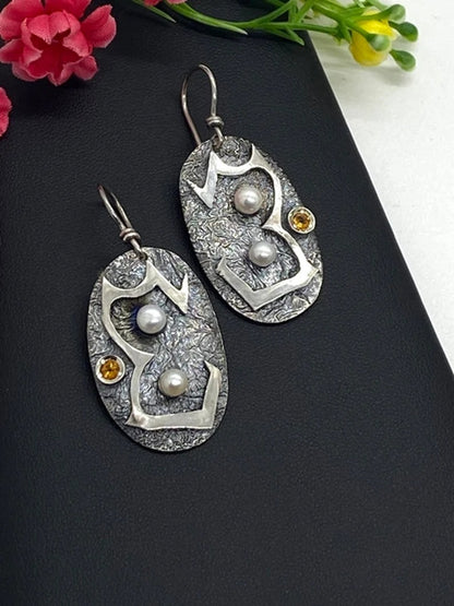 Classic Pearl Earring with Timeless Appeal